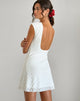 Image de la mini robe Ambu en dentelle florale ivoire