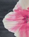Noir avec fleur rose à l'aquarelle