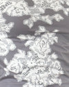 Dentelle florale grise