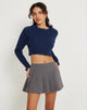 image de Yasona Cardi en bleu marine