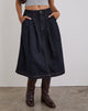 Image de la jupe midi en denim plissée en indigo
