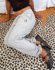 Image de Emiko Oversized Joggers en Grey Marl avec l'imprimé I Love 2010's