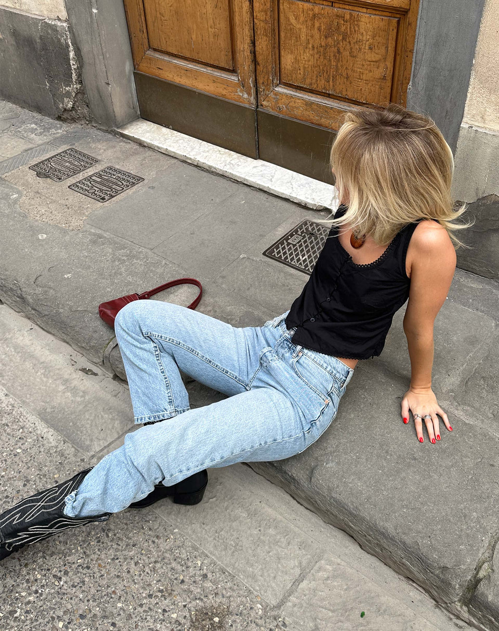 Jean à jambe droite mi-haute en denim bleach