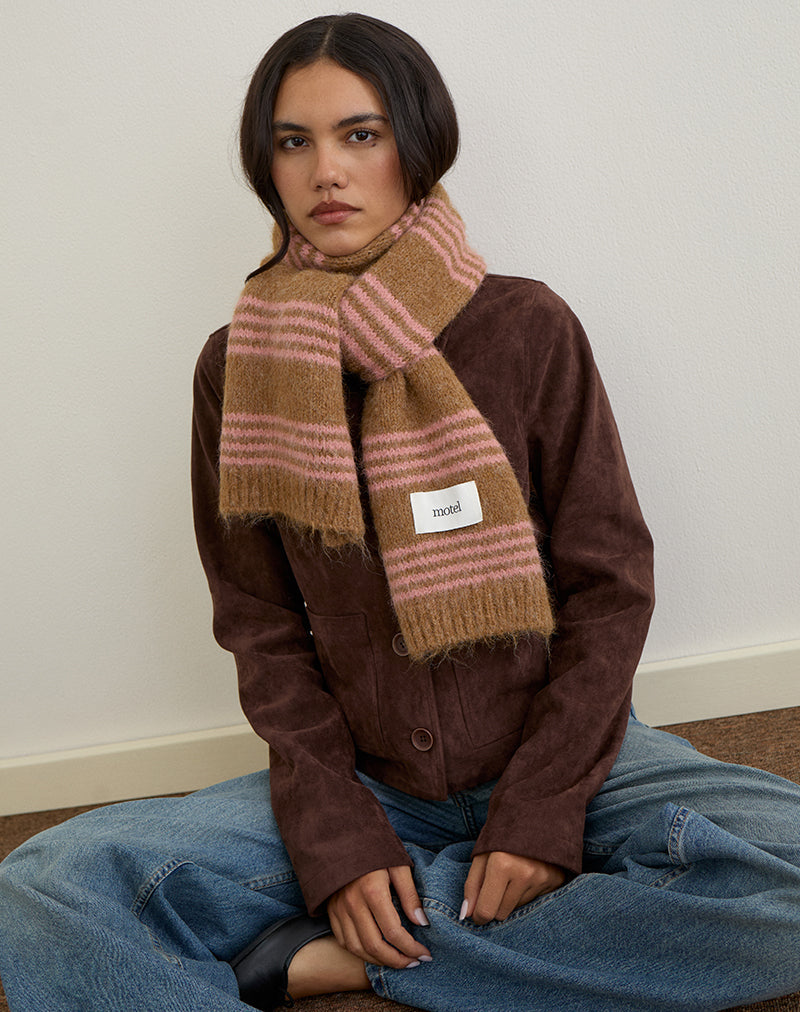 Image de l'écharpe en tricot à rayures roses en laine brossée