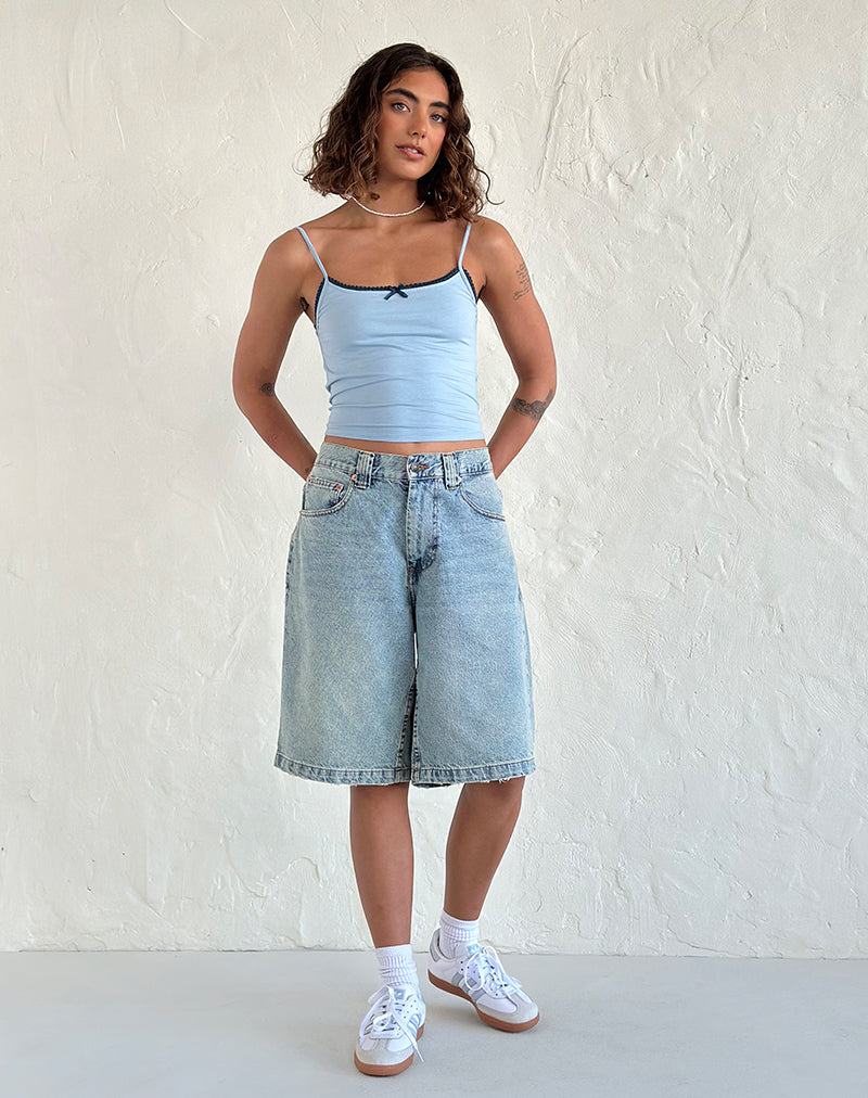 Top de gilet Suna en bleu Nantucket avec bordure bleu minéral