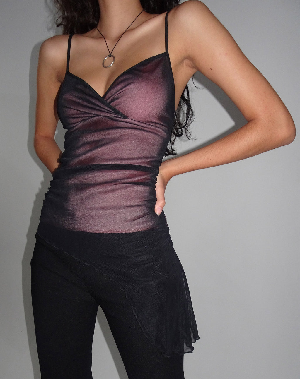 Top Waca en noir avec doublure rose