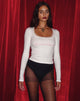 Image de Bovita Long Sleeve Top in Off White with Scream Queen Graphic (Top à manches longues en blanc cassé avec graphique Scream Queen)