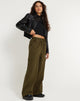 Image de Geona Pantalon cargo à jambes larges en olive foncé