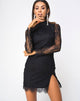 Image de la robe Lesora en dentelle noire
