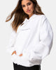 Image du sweat à capuche surdimensionné en blanc I Want it Embro