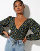 Image de Romina Top in Flowing Flower Black