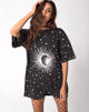 Image de Sunny Kiss T-shirt surdimensionné en noir Cosmos