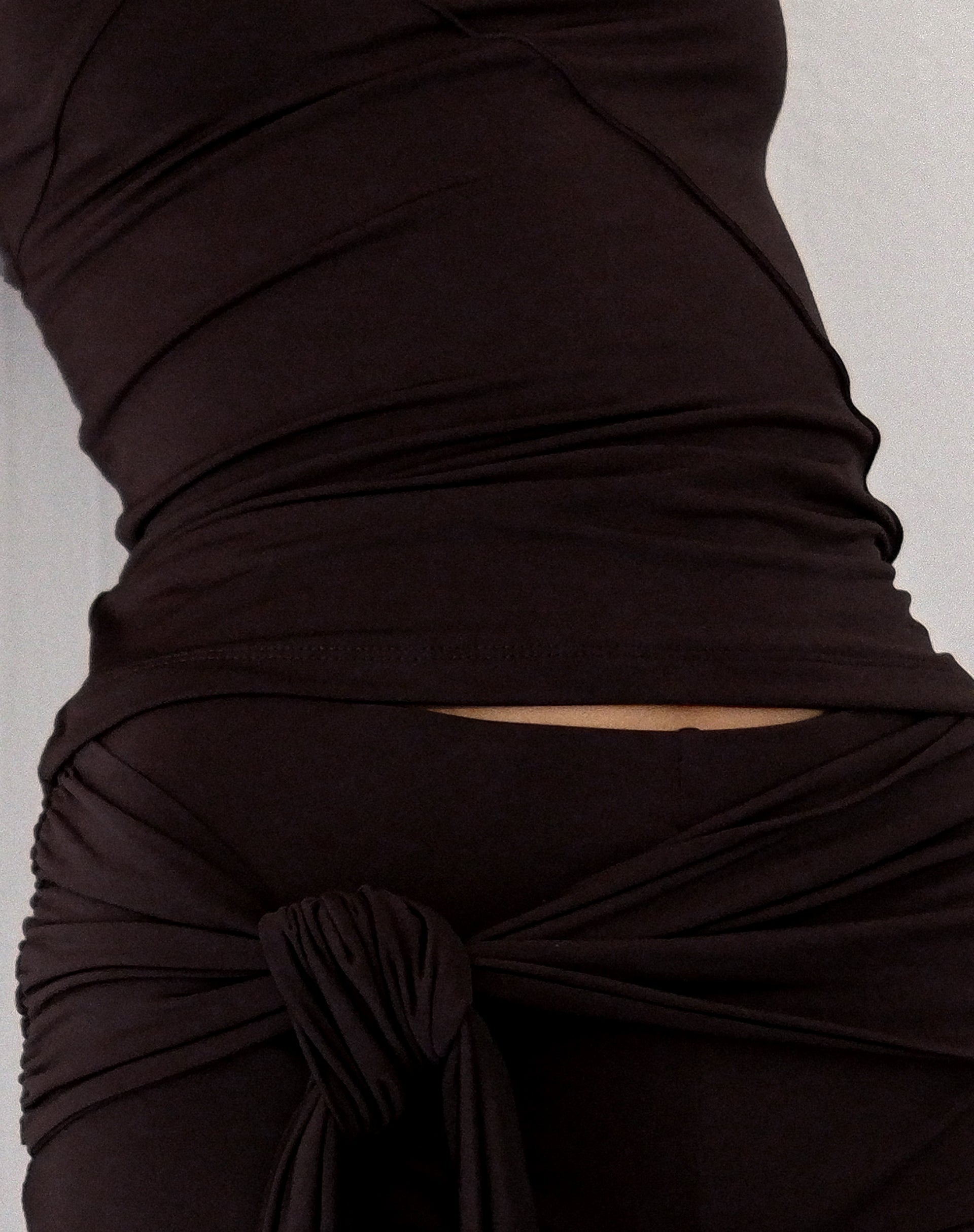 Image de marque de Effy Capri Trousers with Wrap Waistband in Mocca