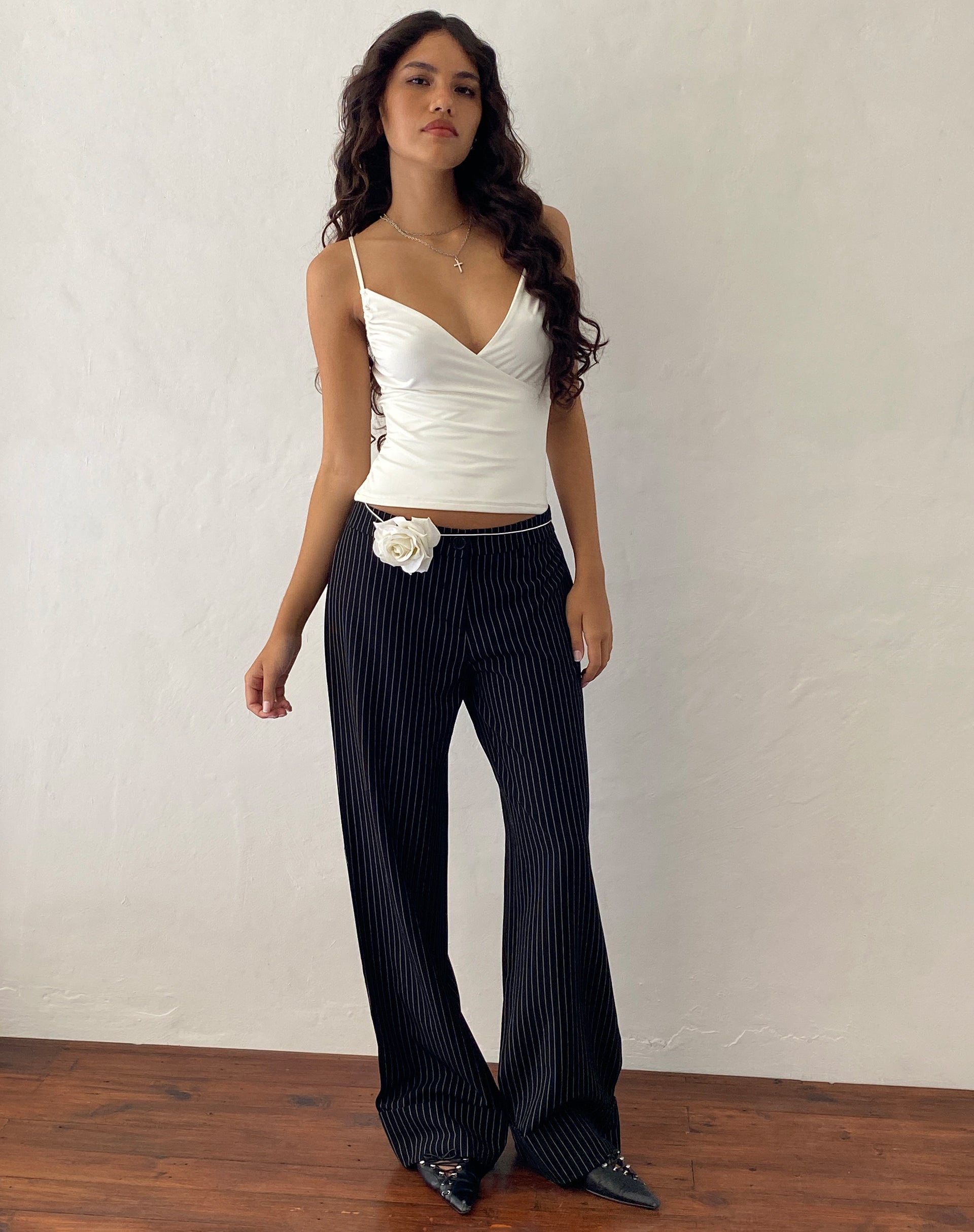 Image de Abba Low Rise Trouser in Black Pinstripe Tailoring