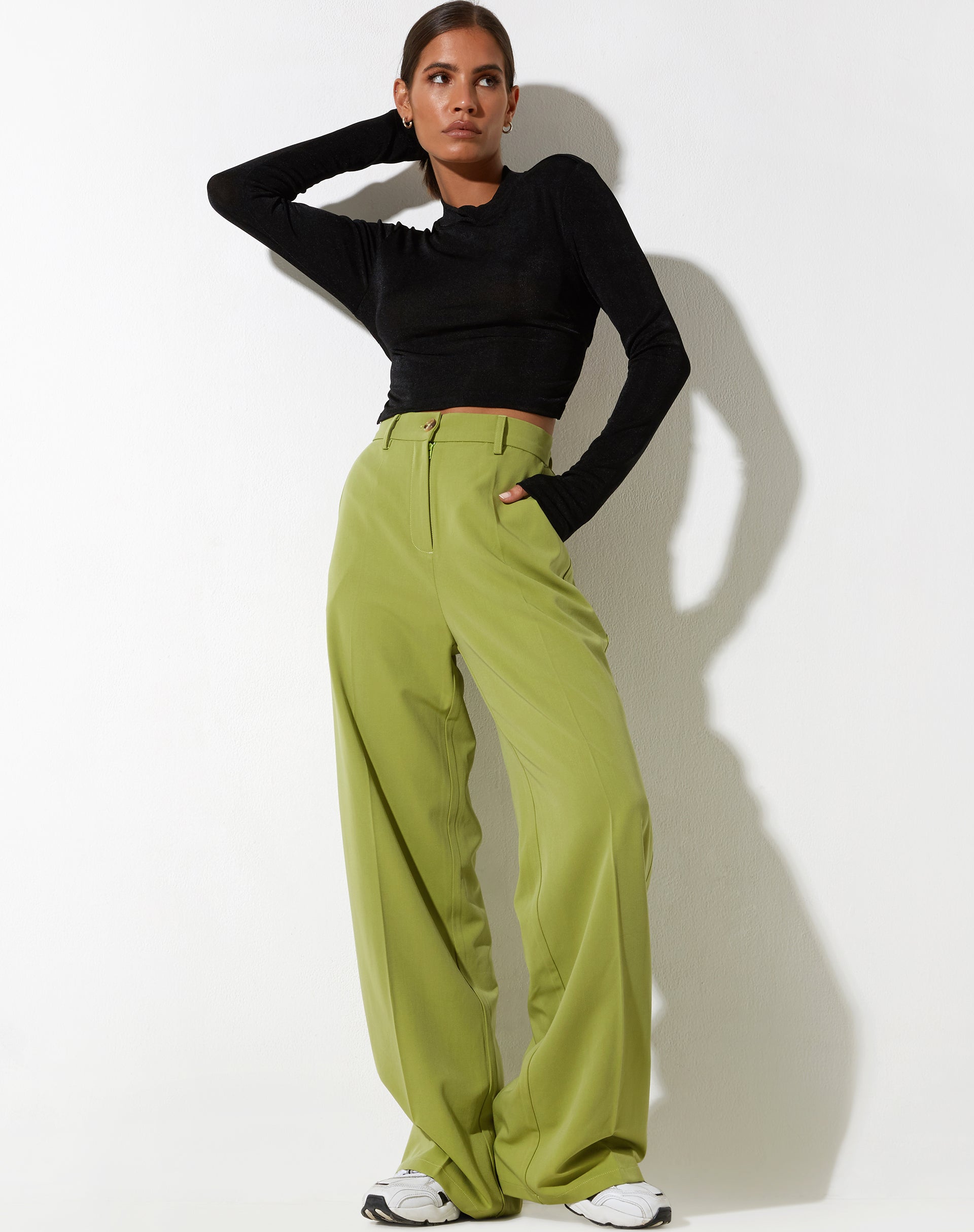 image de Abba Straight Leg Trouser in Tailoring Apple Green