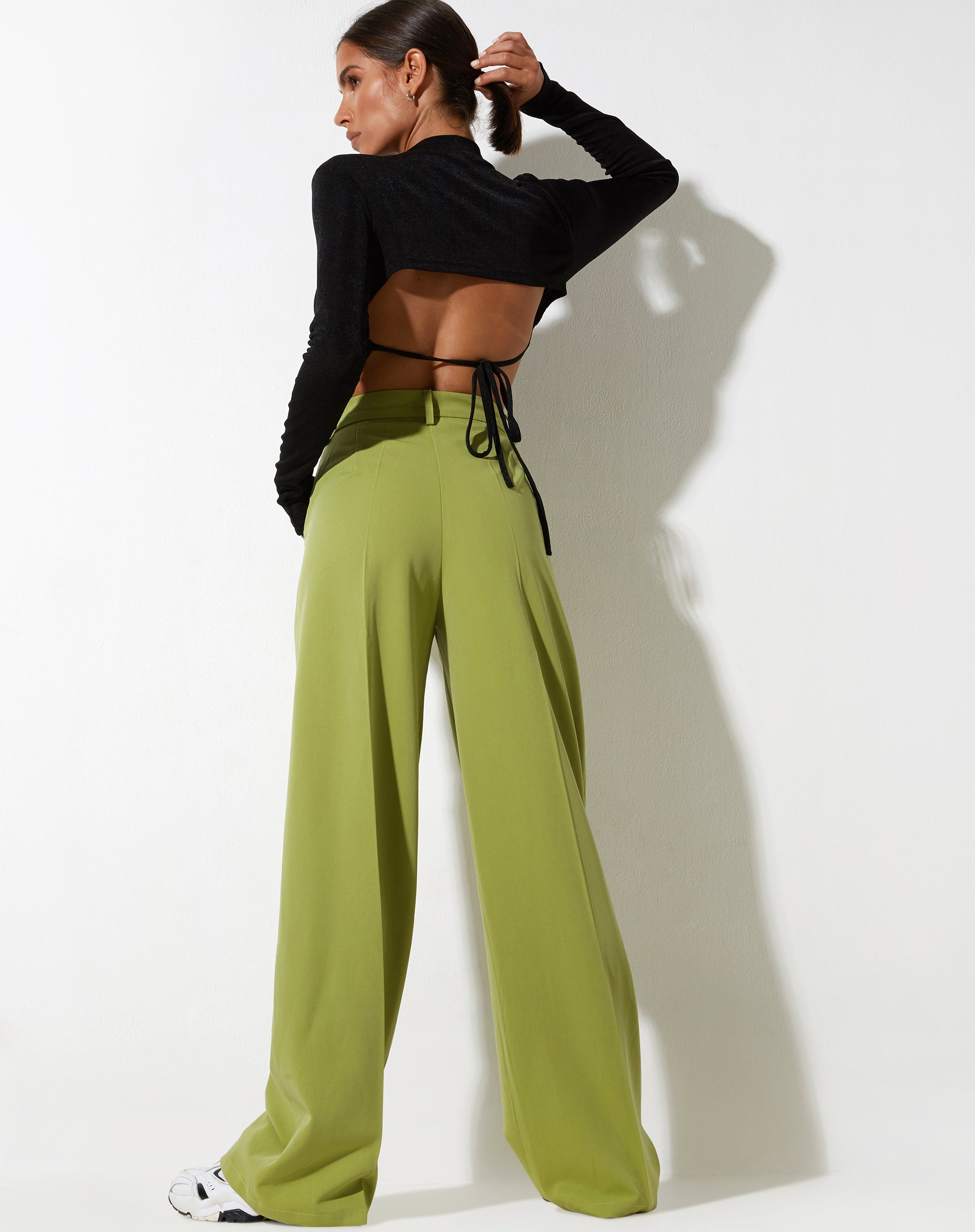 image de Abba Straight Leg Trouser in Tailoring Apple Green