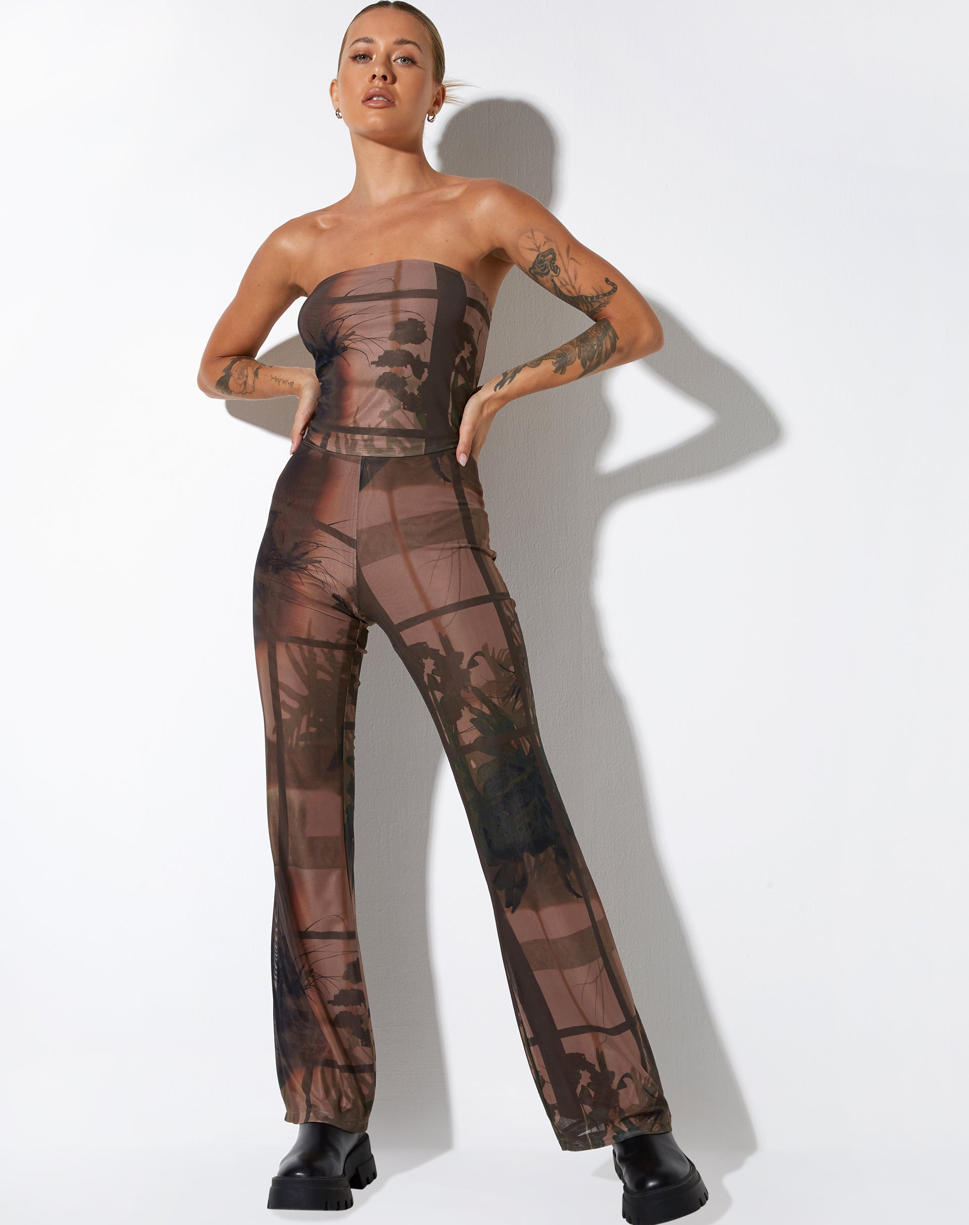 Image de Agosta Flare Trouser en Photo Brown