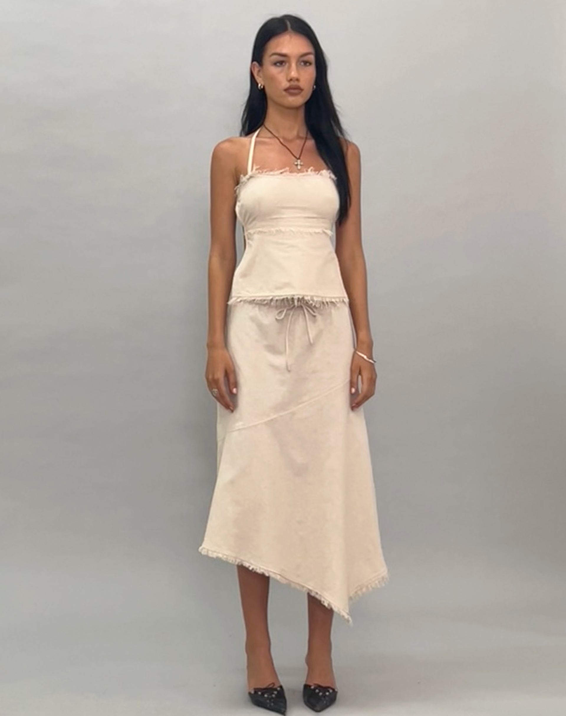 Image de la jupe midi asymétrique Yvaine, écru