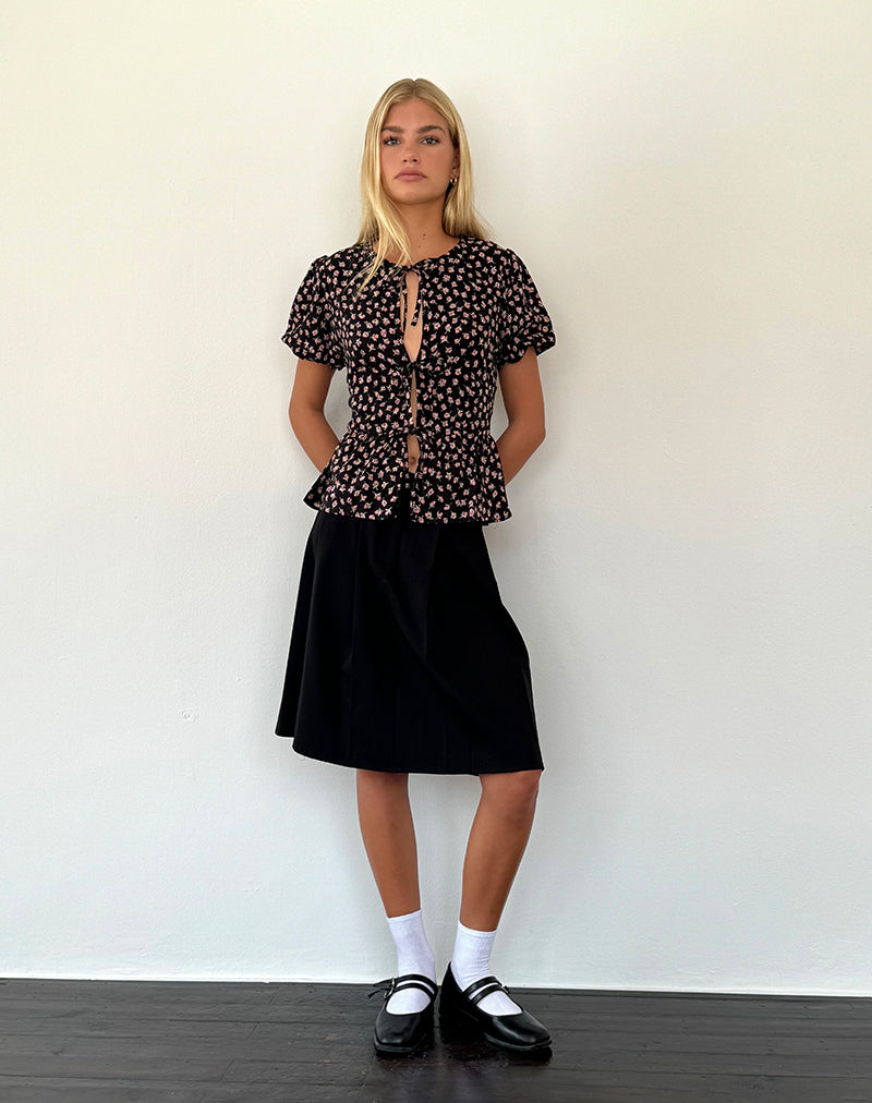 Image de Ajasi Blouse in Red Rose Ditsy Black
