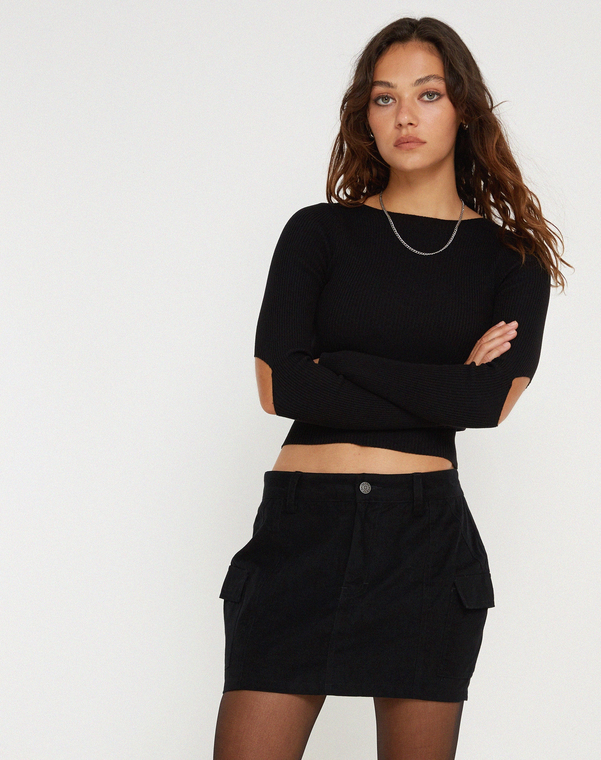 Image de Ajeng Low Rise Midi Skirt in Black