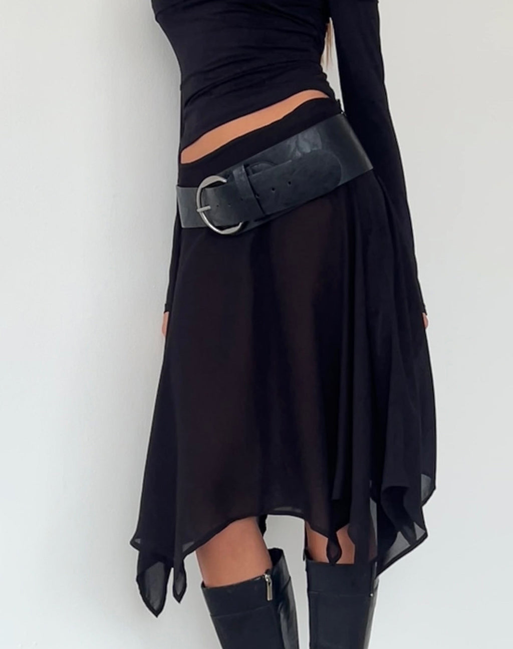 Jupe midi Albertha en mousseline de soie noire
