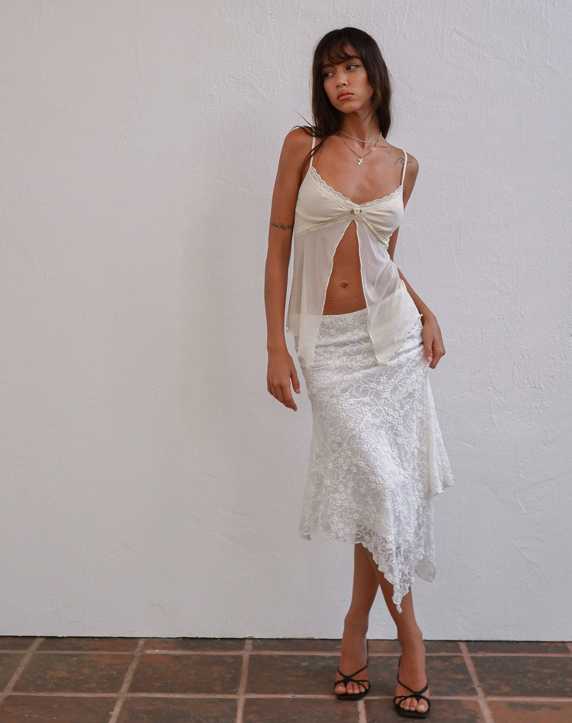 Image de Aliqa Butterfly Top in Mesh Cream