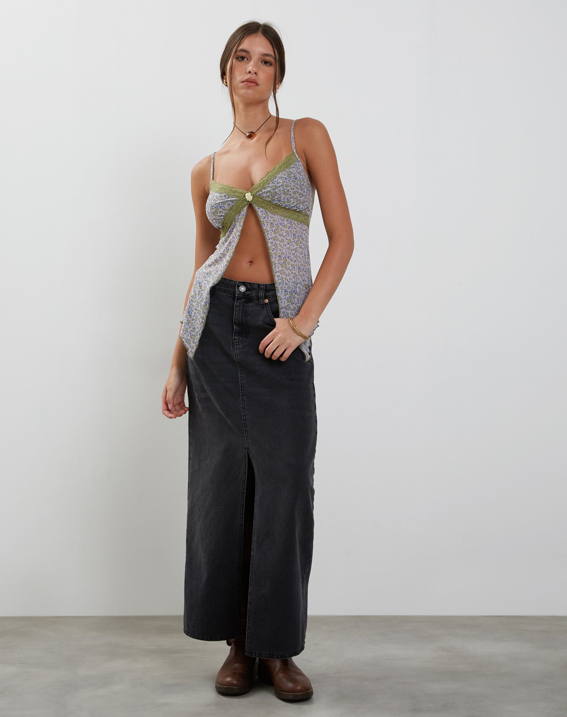 Image de Aliqa Mesh Butterfly Top in Spring Rose Green