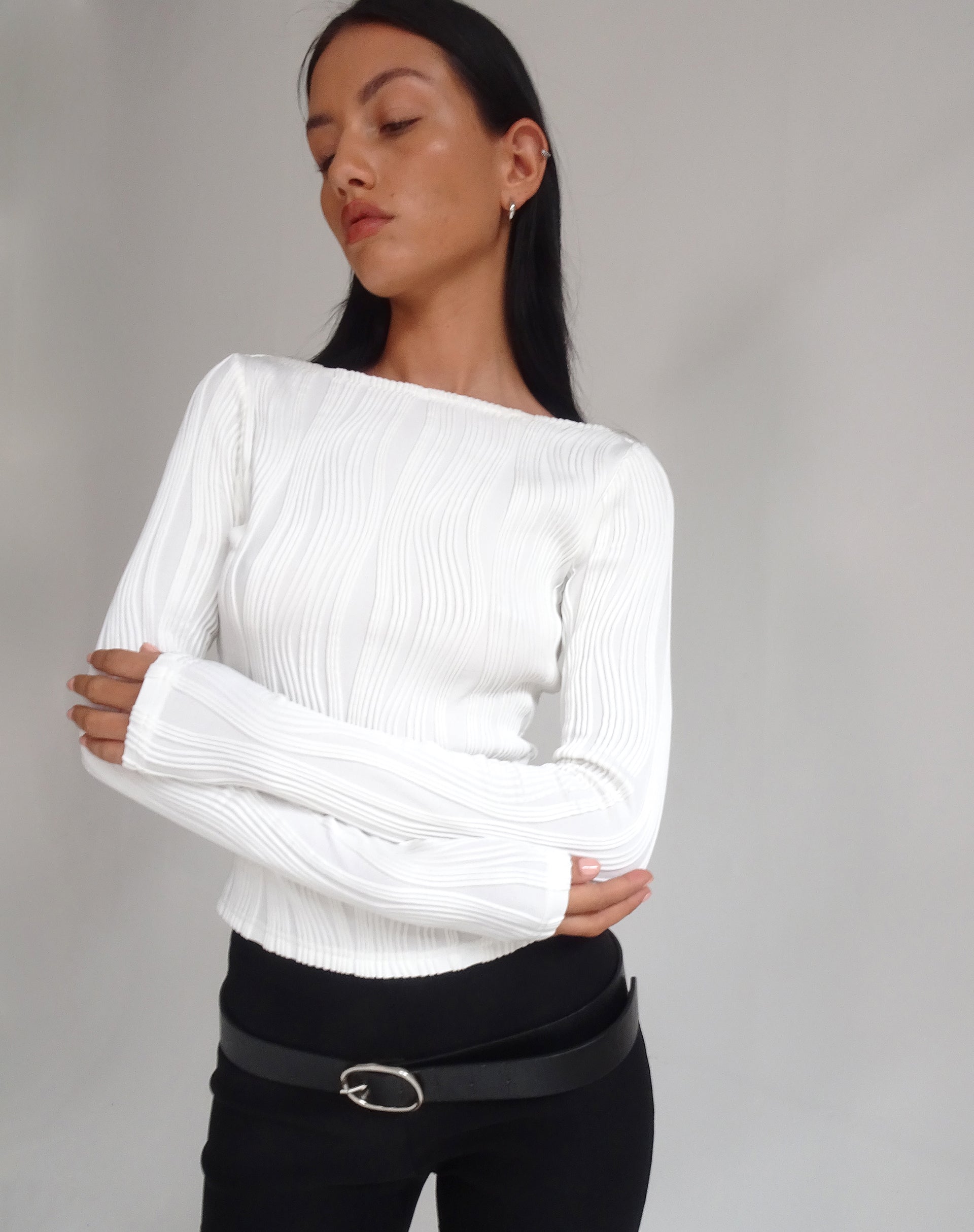Image de Amabon Long Sleeve Crop Top in Crinkle White
