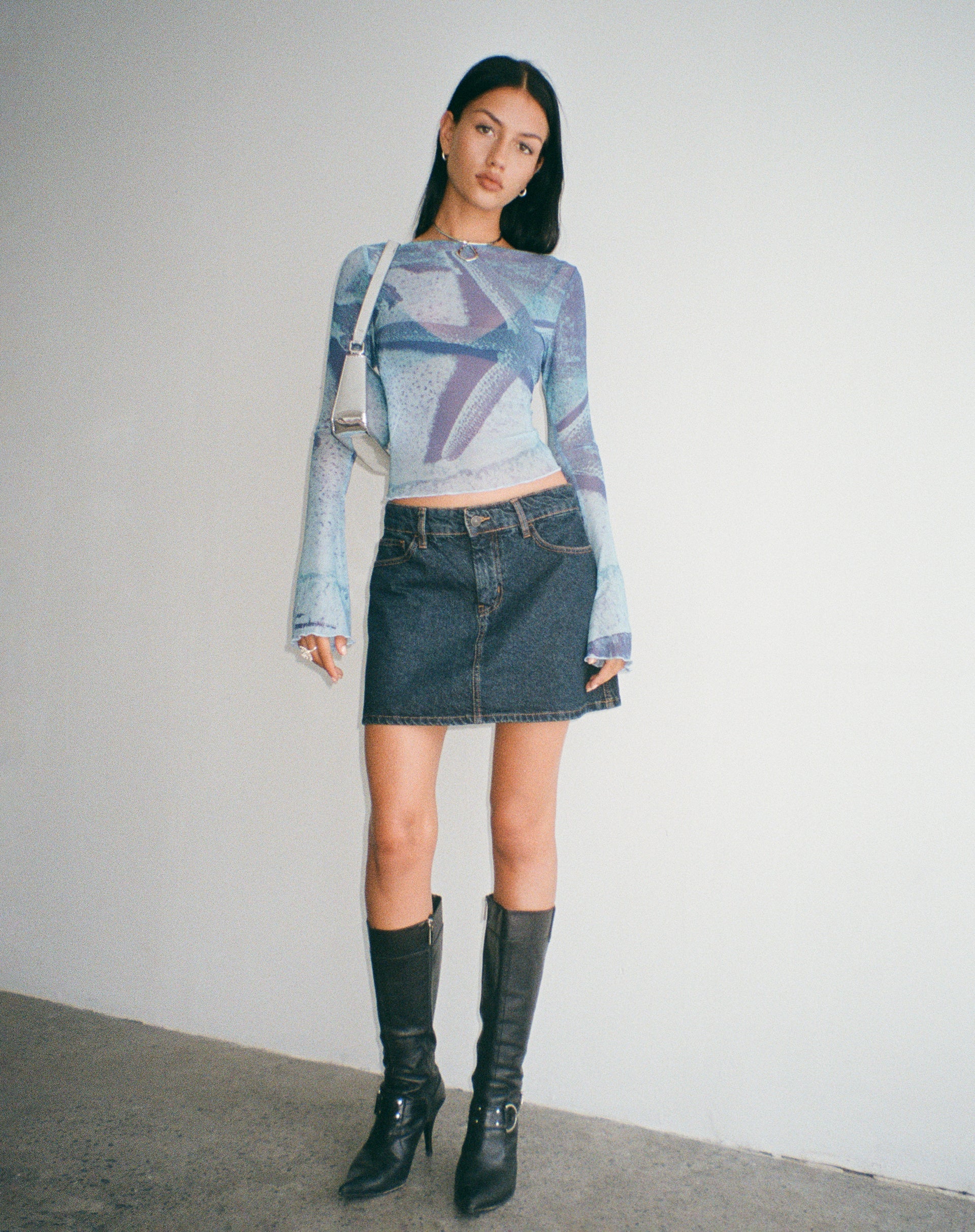 Image de Anchi Mesh Long Sleeve Top in Blue Starfish Photoprint