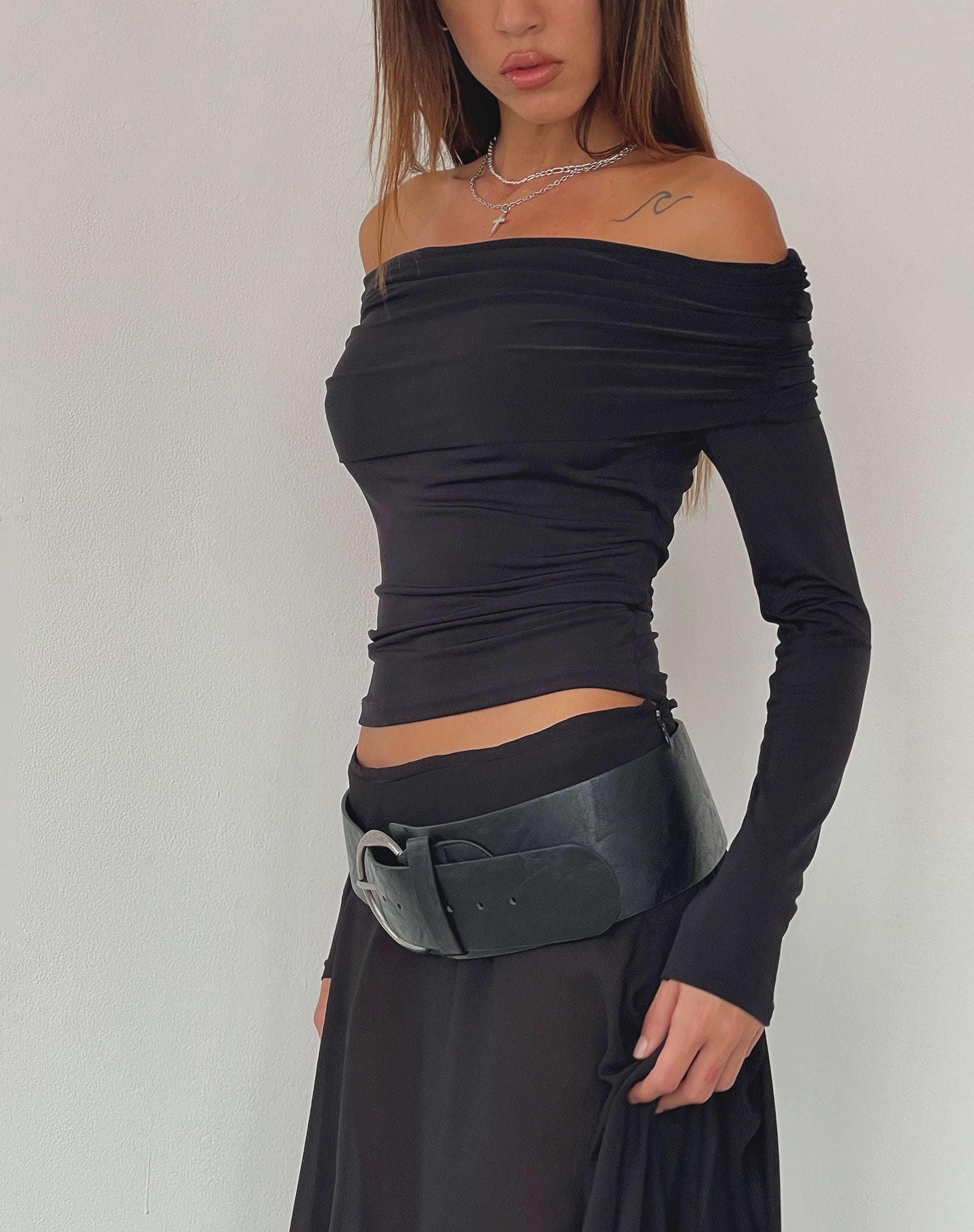 Image de Andi Long Sleeve Bardot Top in Slinky Black