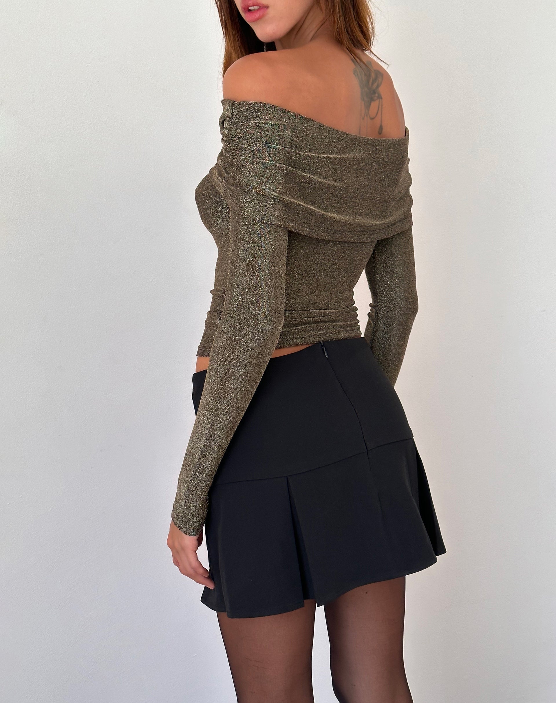 Image de Andi Long Sleeve Bardot Top in Gold Lurex