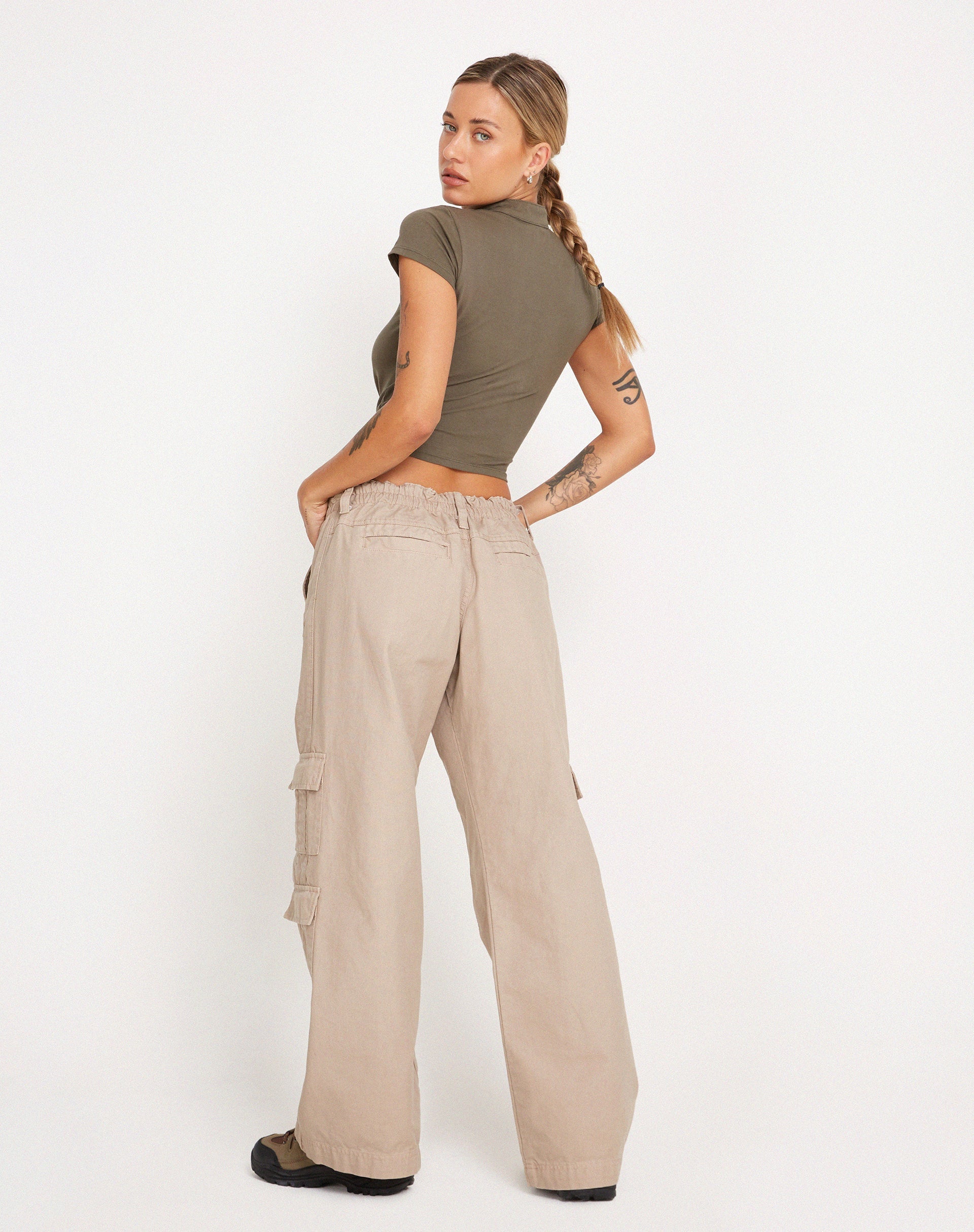 Image de Anelis Crop Top in Tarmac Green