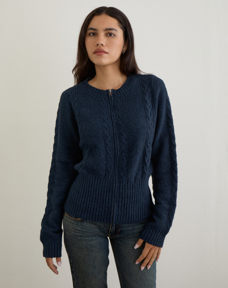 Image de l'Anitra Cardigan en maille torsadée Navy
