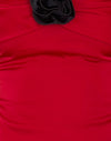 Rouge avec rose noire
