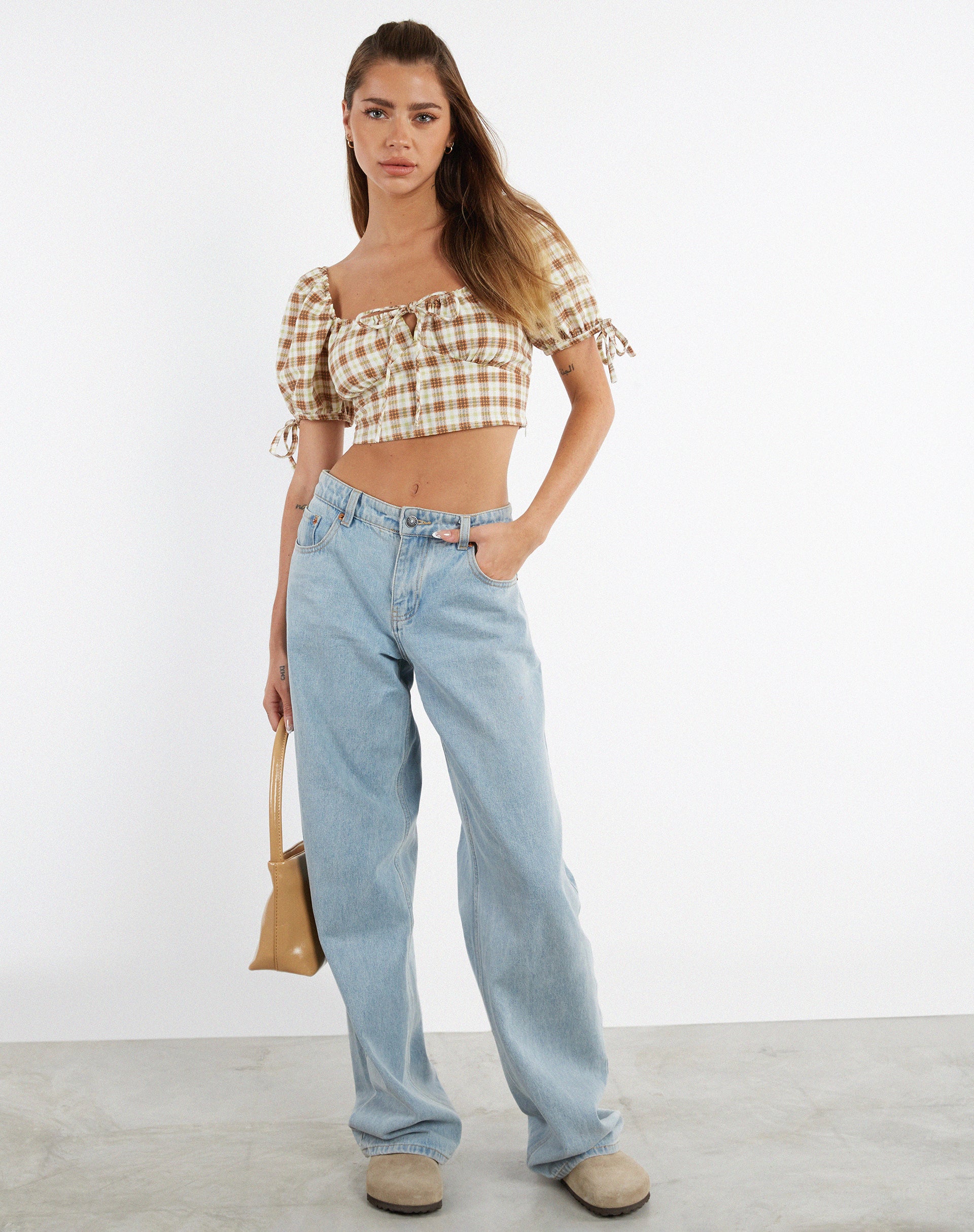 Image de MOTEL X JACQUIE Auri Crop Top in Yellow Brown Check