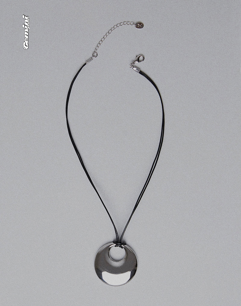 Image de l'Aurora Cord Circle Necklace by Gemini Jewels