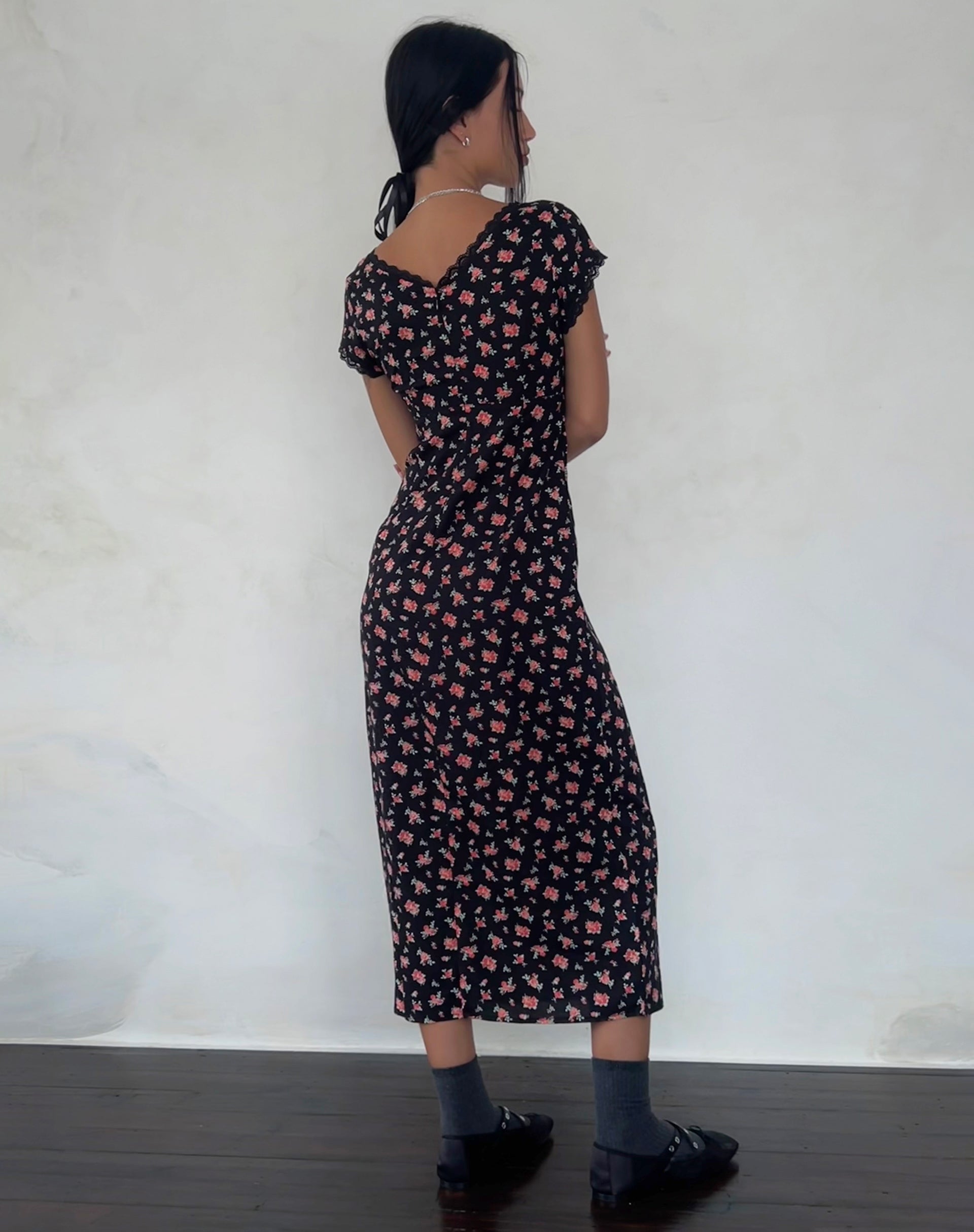 Image de Bahata Midi Dress in Flowing Rose Black