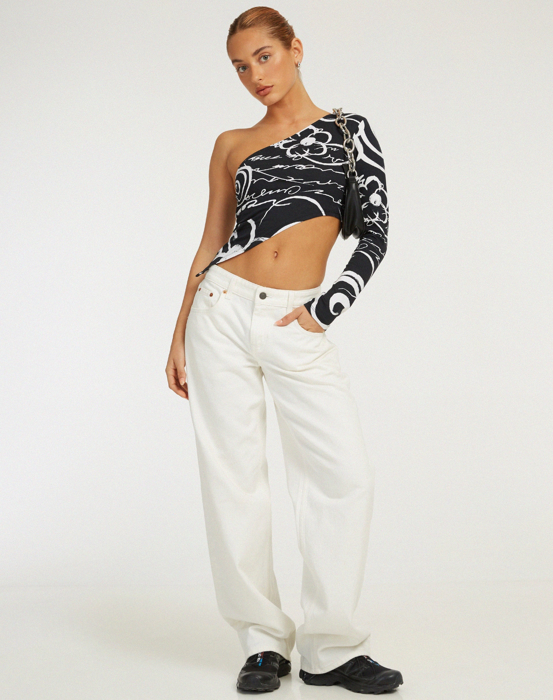 Image de Baylee Crop Top in Mono Doodle Black
