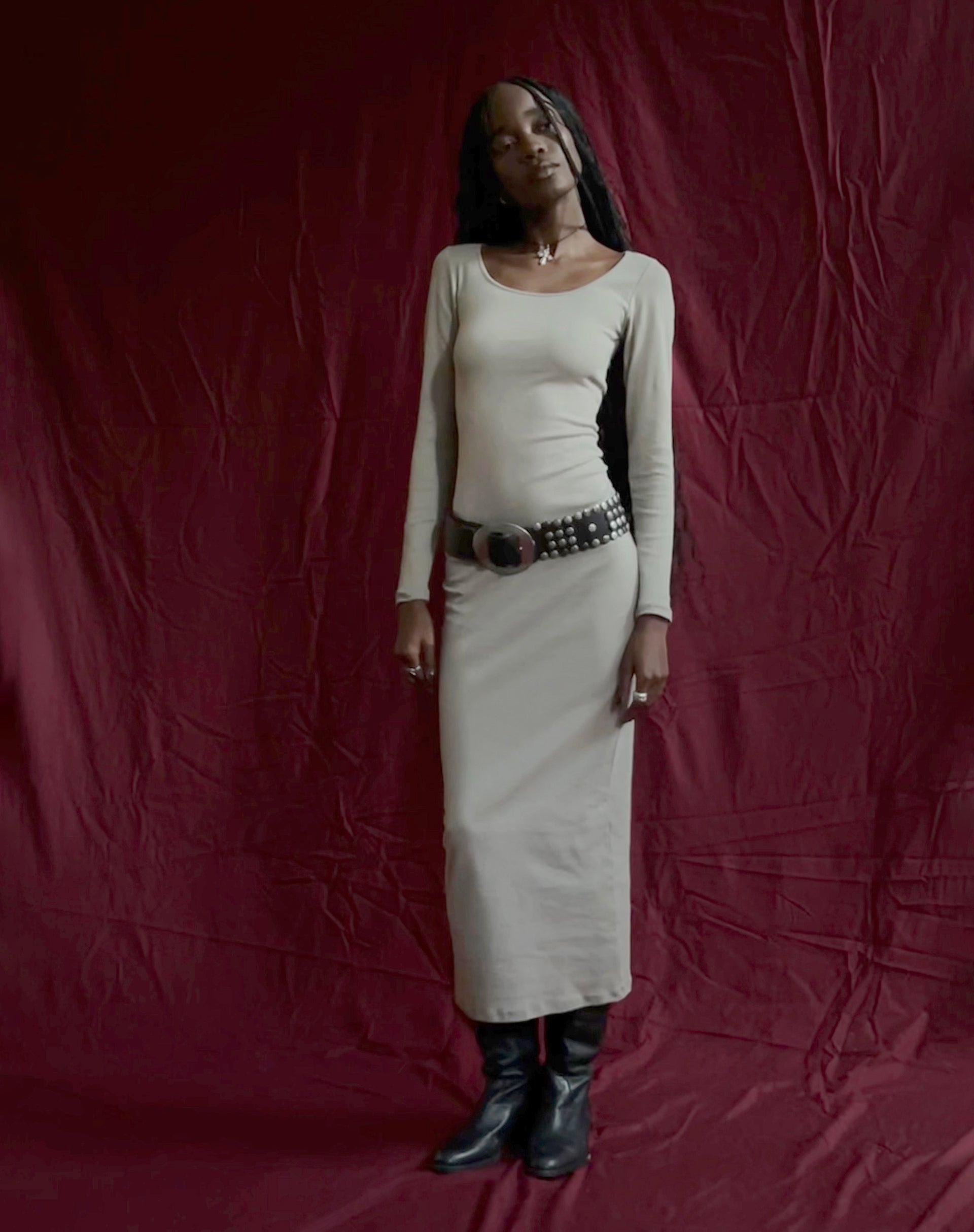 Image de Belila Long Sleeve Maxi Dress in Sage Grey