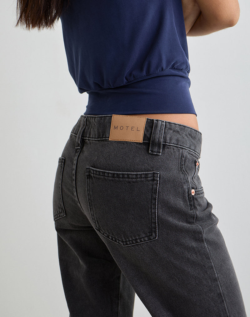 Image de Bell Bottom Low Rise Flare Jeans in Vintage Black