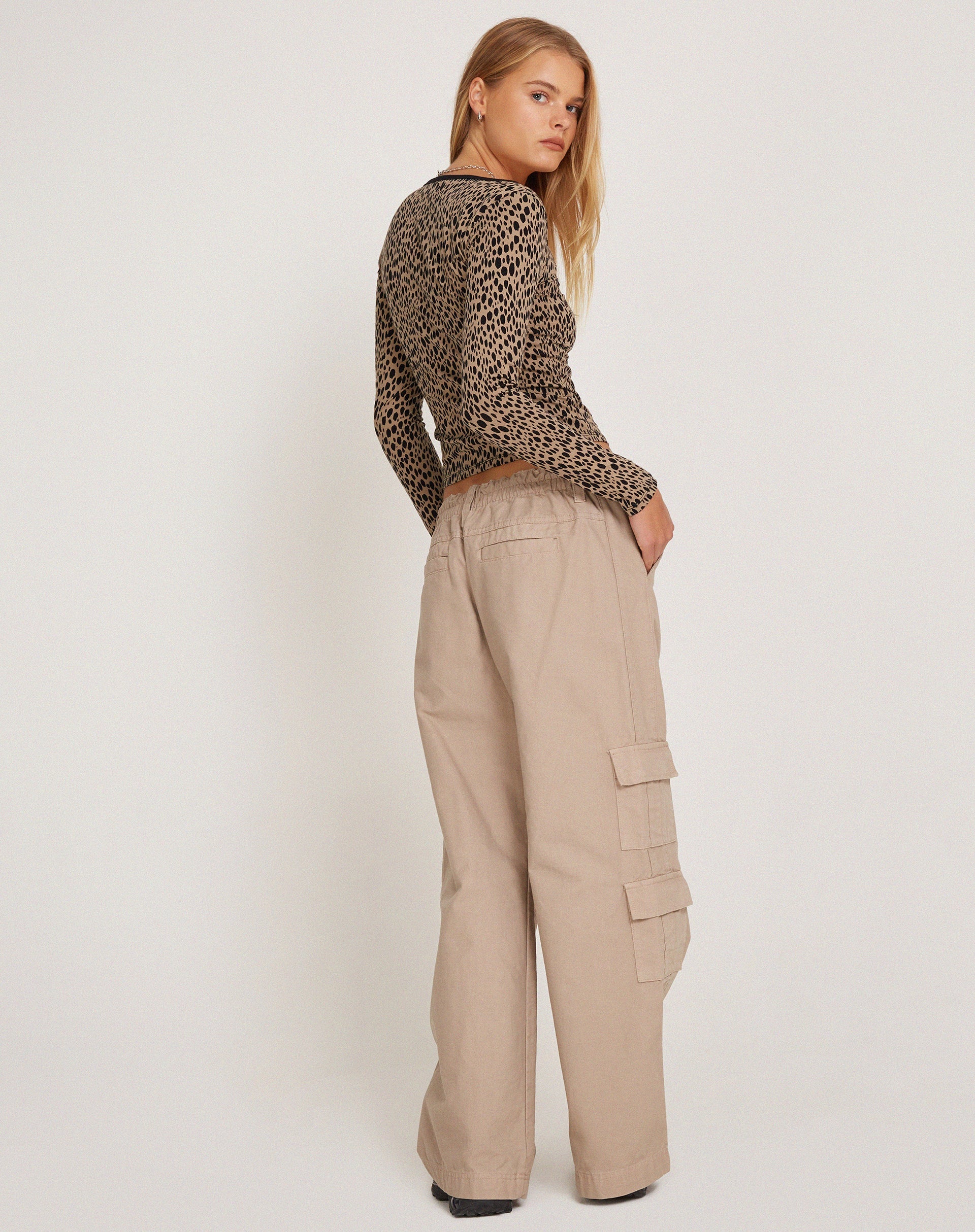 Image de Beshi Long Sleeve Top in Mini Cheetah Black Binding