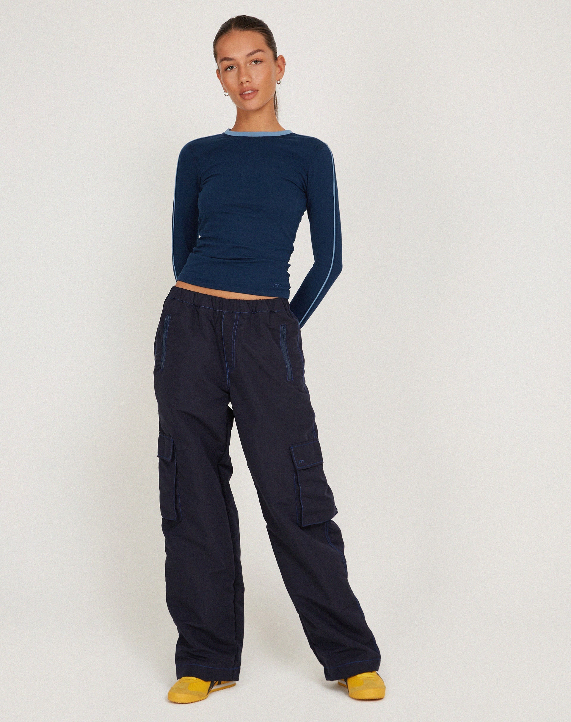 image de Oriells Cargo Trouser in Navy Top Stitch