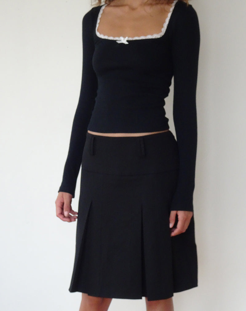 Image de Bovita Long Sleeve Top in Black with Off White Trim
