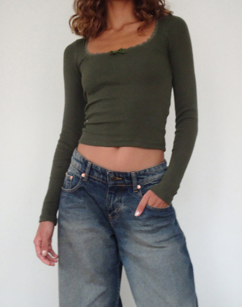 Image de Bovita Long Sleeve Ribbed Top in Olive