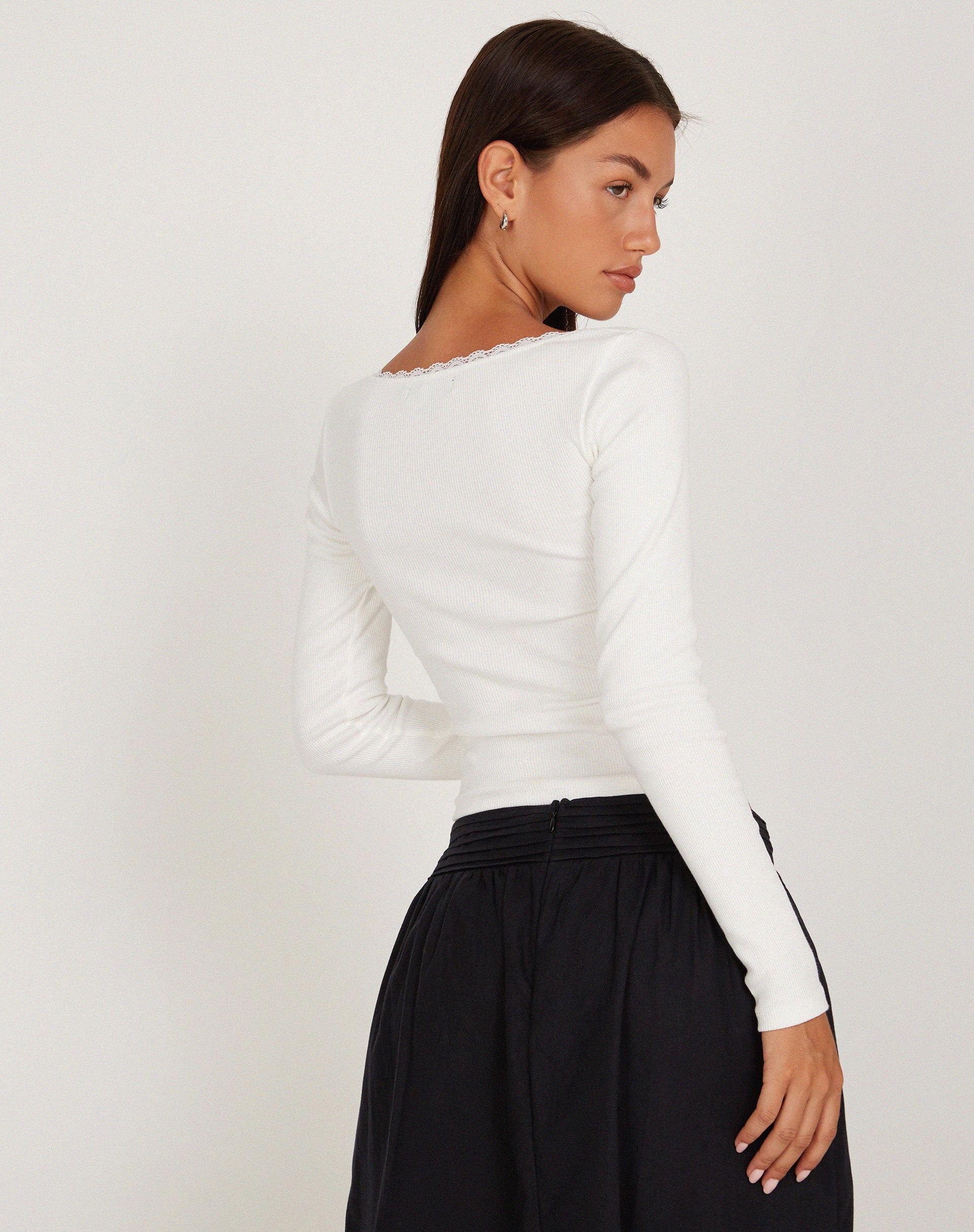 Image de Bovita Long Sleeve Top in Rib White