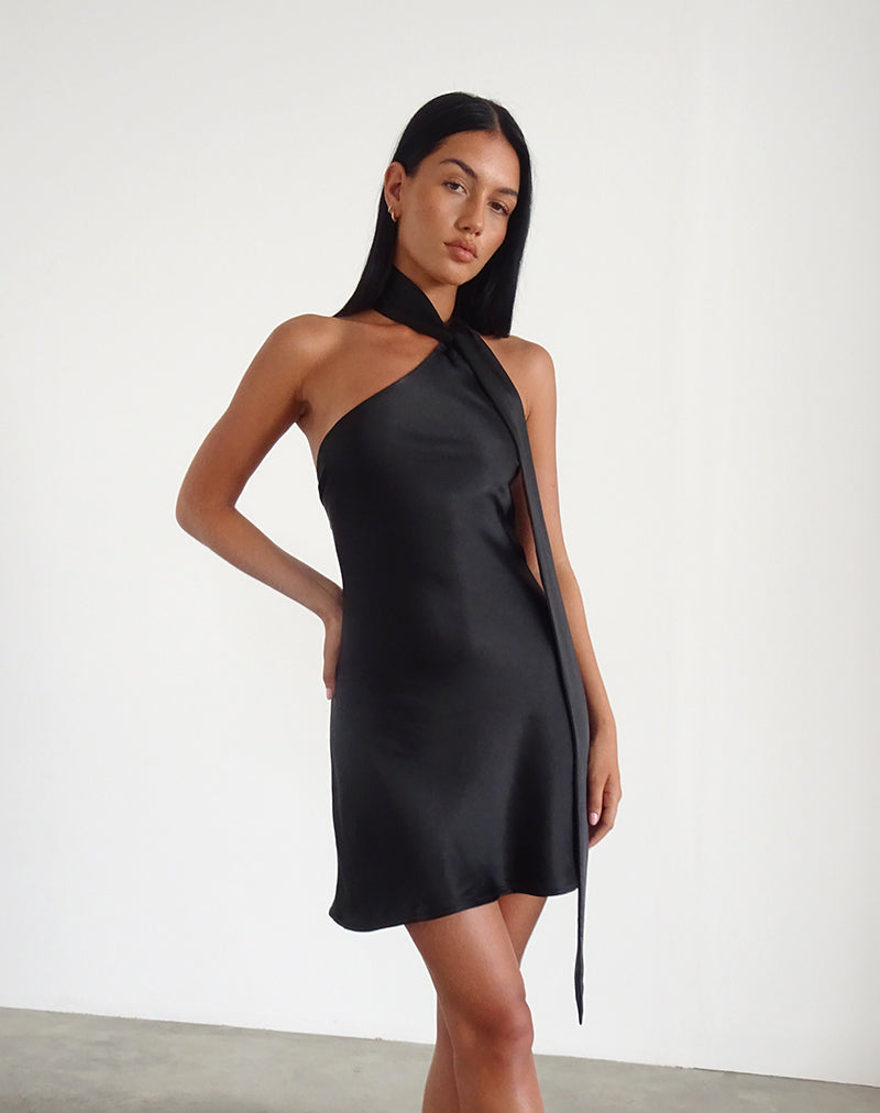 Image de Brigid Robe asymétrique en satin noir