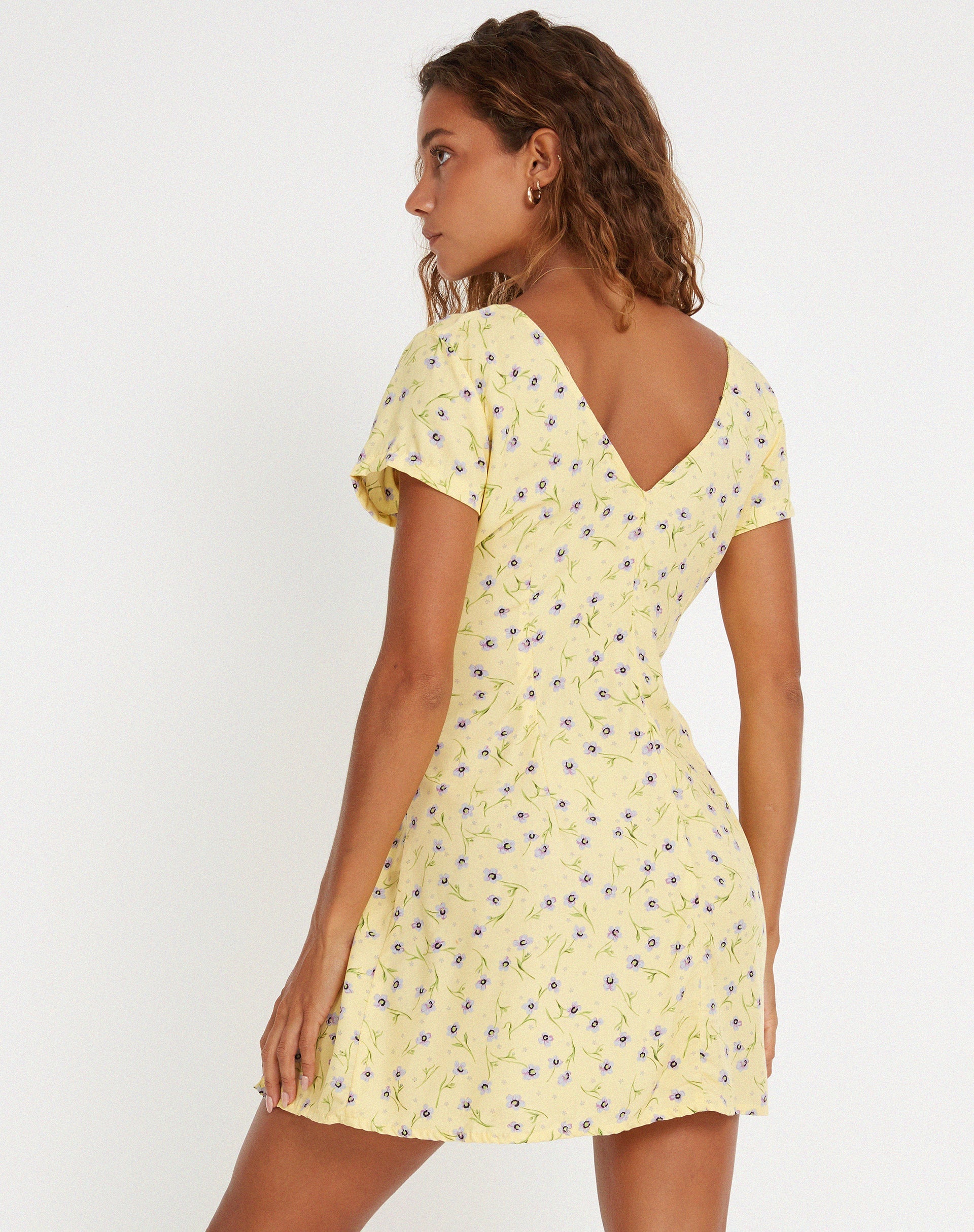 Image de la mini robe Calliope en fleurs sauvages Lemon Drop