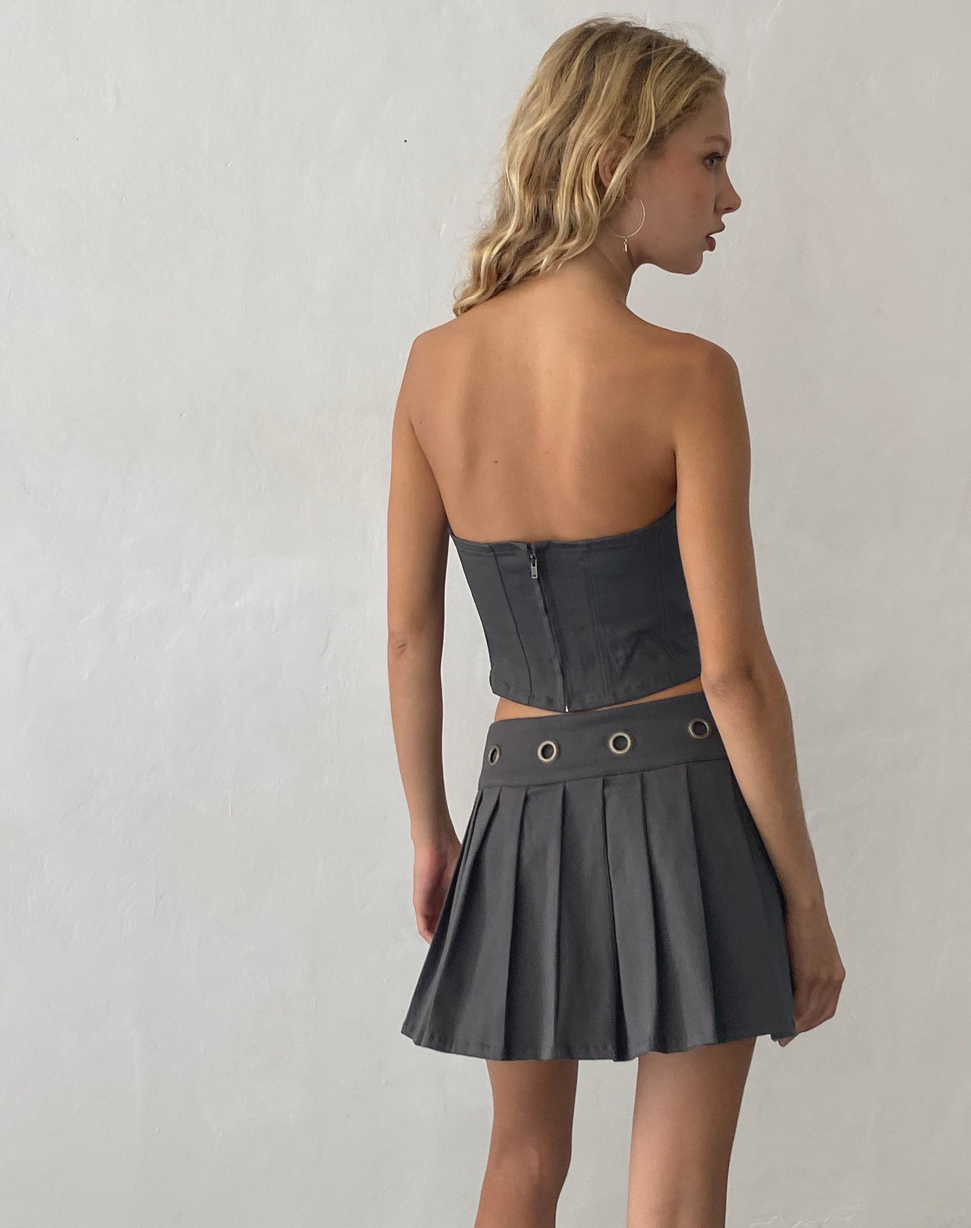 Image de la mini-jupe à œillets Caluna, gris anthracite