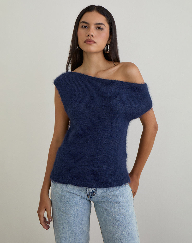 Image de Calyce Top in Fluffy Knit Navy