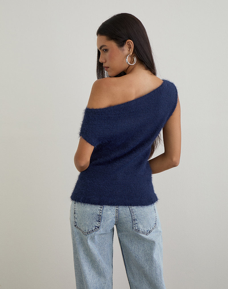 Image de Calyce Top in Fluffy Knit Navy